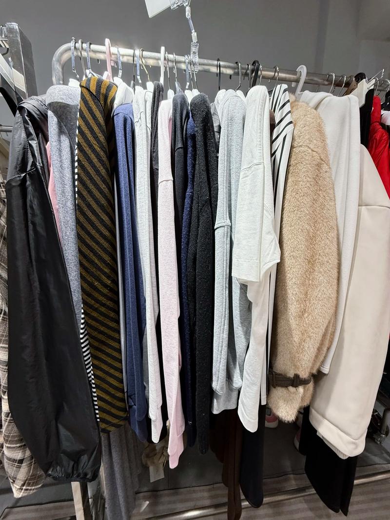 海口服装店：城市时尚风向标